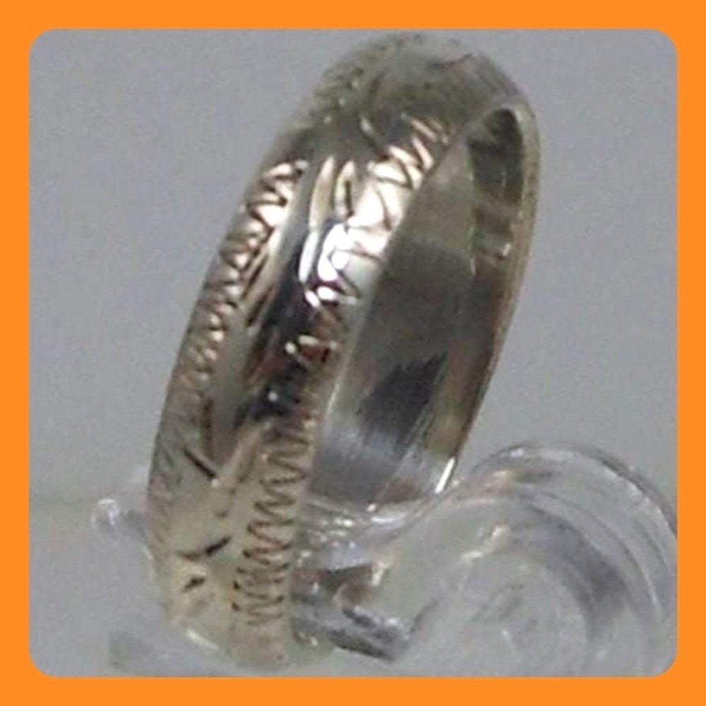 Vintage 925 Sterling Silver Handcrafted Diamond-Cut Ring Band Size 5 Thailand